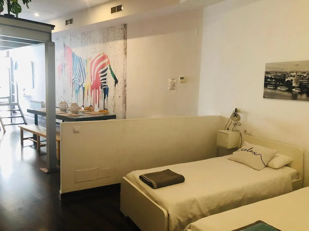 Lujoso Loft A 2Min A Pie Del Casco Historico Apartment Seville 0*,  Spain
