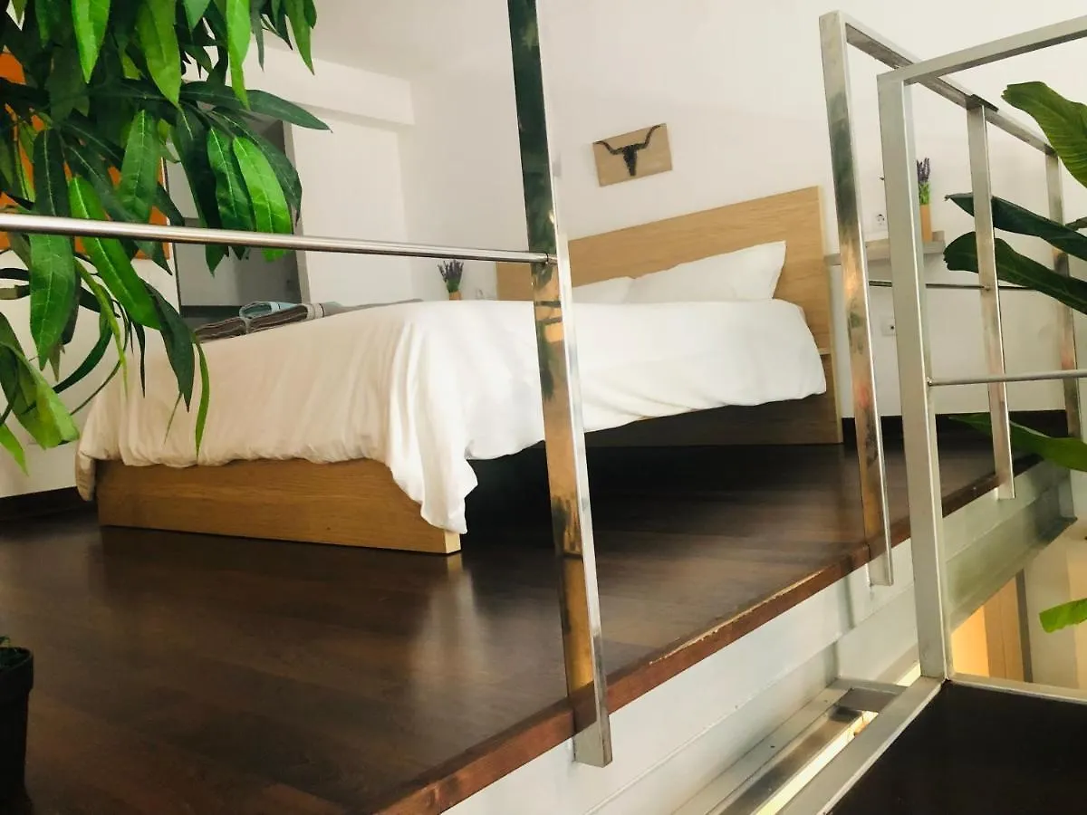Lujoso Loft A 2Min A Pie Del Casco Historico Apartment Seville 0*,  Spain